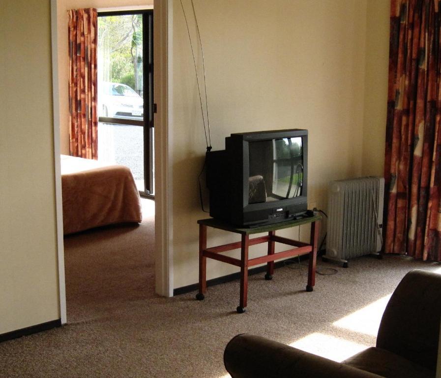 Opononi Hotel Habitación foto